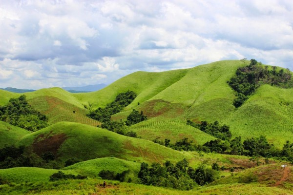 Teletubbies Hill Nusa Penida Bali